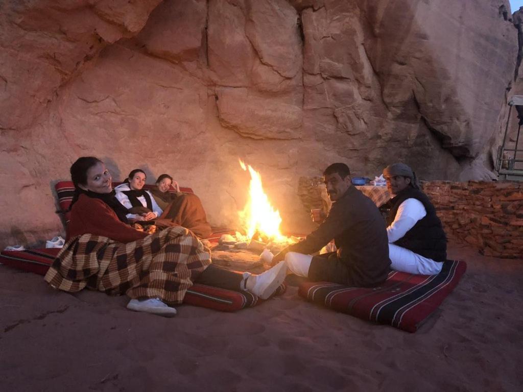 Wadi Rum Fire Camp Ξενοδοχείο Εξωτερικό φωτογραφία